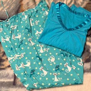 Secret Treasures Teal Cat Print Pajama Set